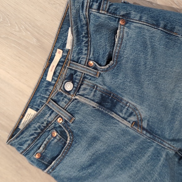 Levi's Wedgie Icon High Rise Jean - 26 - Picture 3 of 11